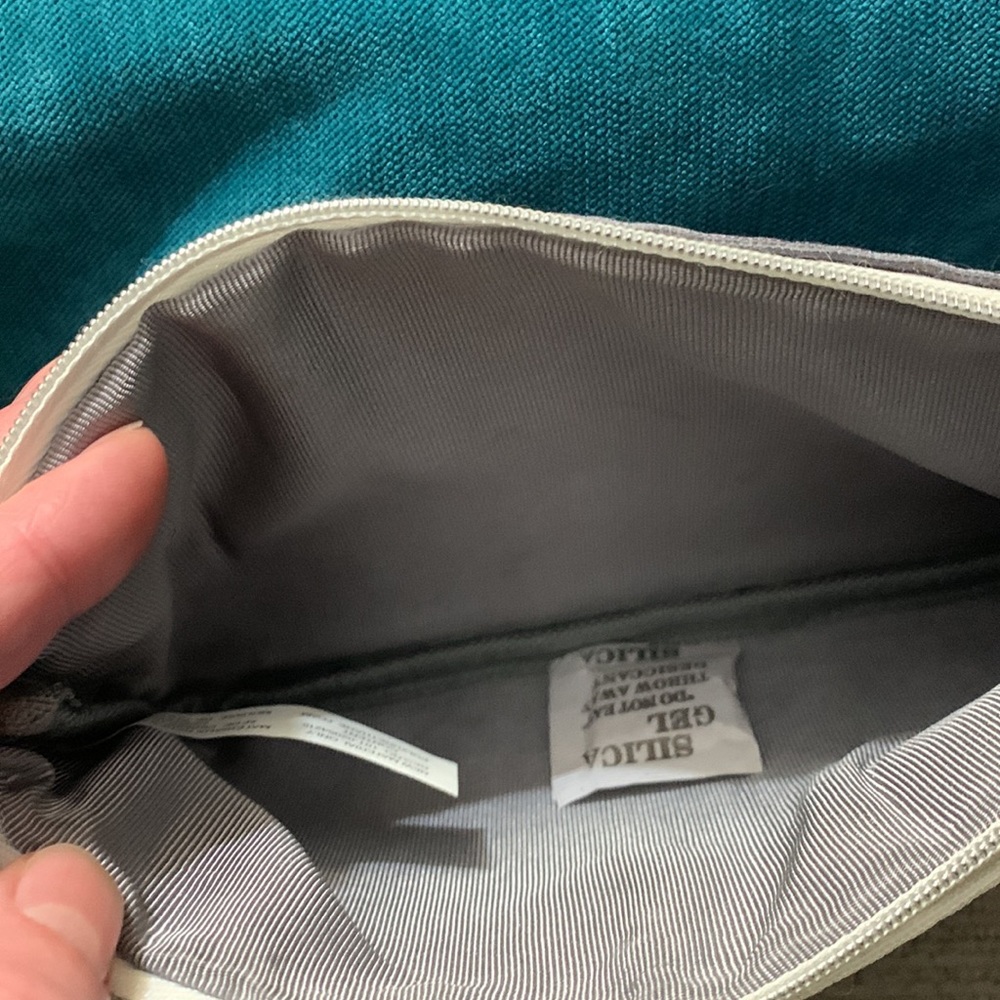 Accessory bag - Picture 5 of 10